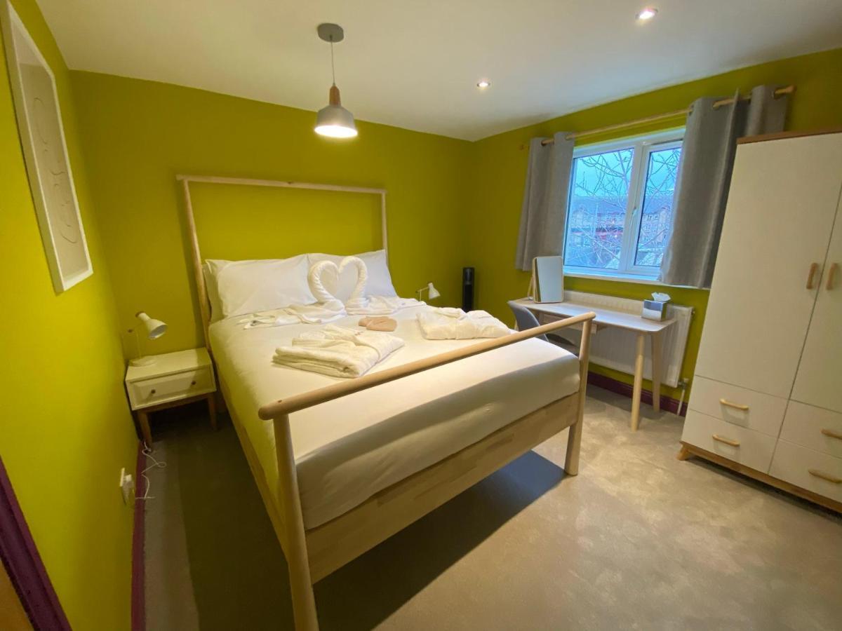 Aaron Wise - 17 Fitzhamon Apartments Кардіфф Екстер'єр фото