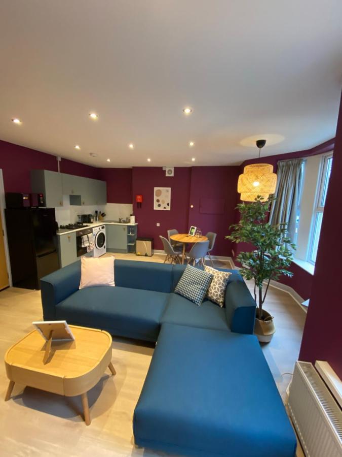 Aaron Wise - 17 Fitzhamon Apartments Кардіфф Екстер'єр фото