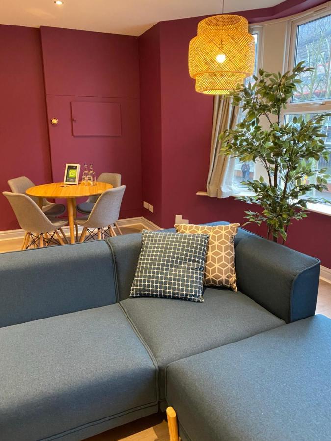 Aaron Wise - 17 Fitzhamon Apartments Кардіфф Екстер'єр фото