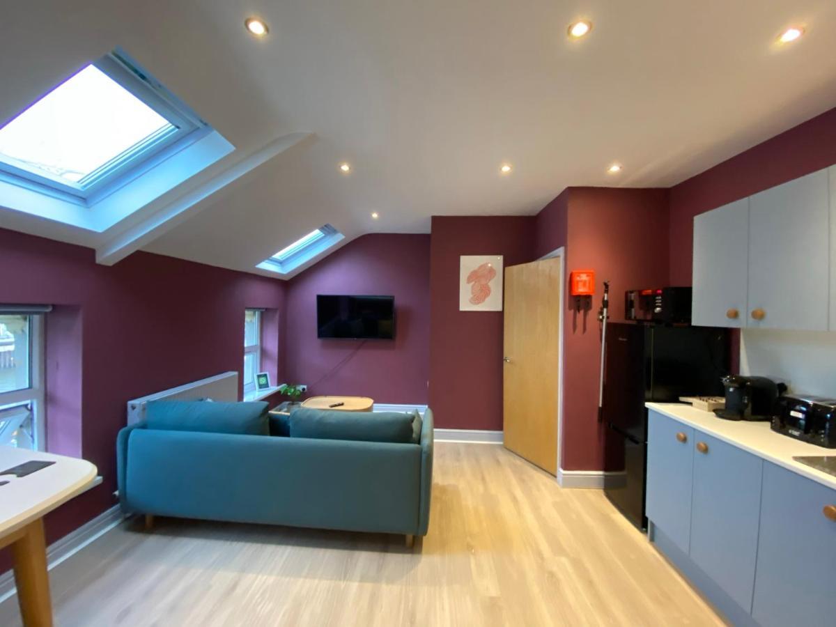 Aaron Wise - 17 Fitzhamon Apartments Кардіфф Екстер'єр фото