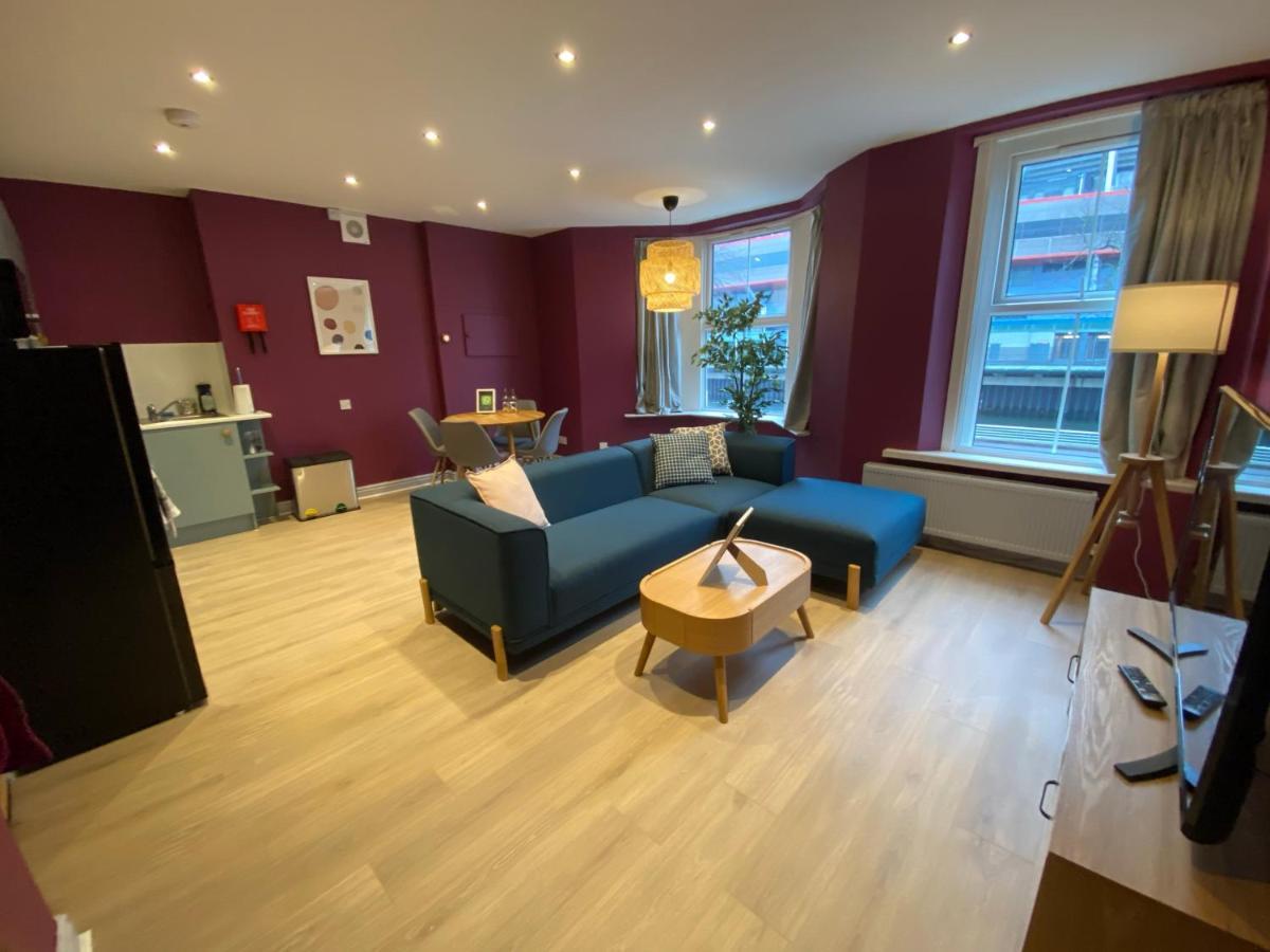 Aaron Wise - 17 Fitzhamon Apartments Кардіфф Екстер'єр фото